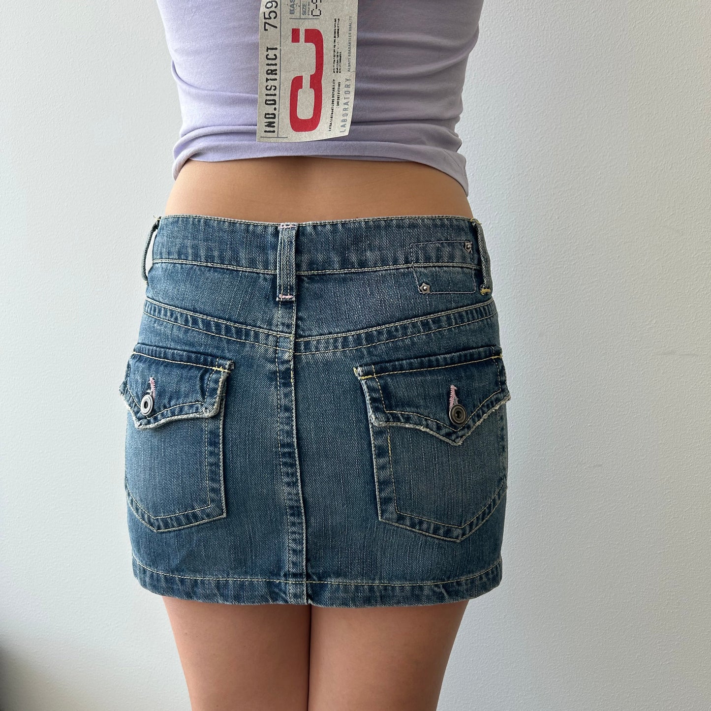 Mini skjørt med rosa lining