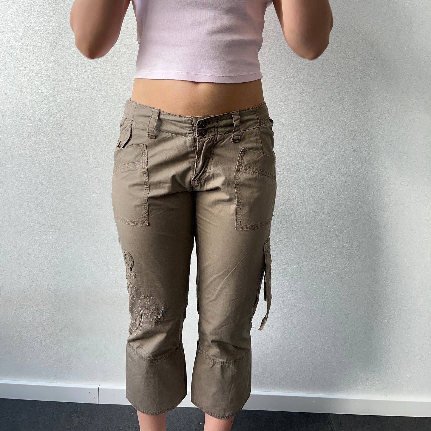 Capri cargos