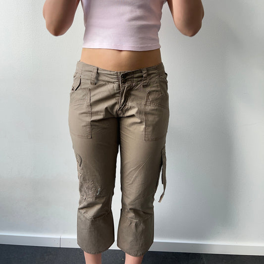 Capri cargos