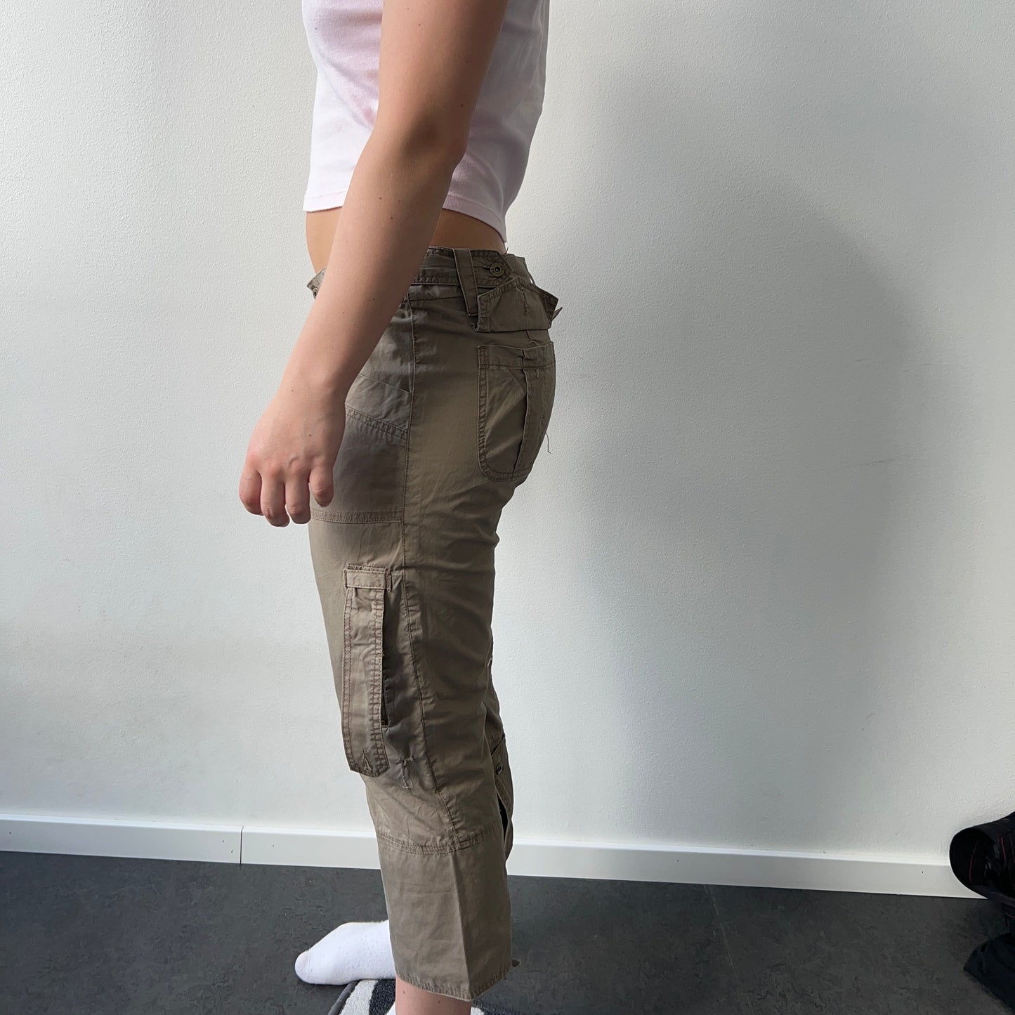 Capri cargos