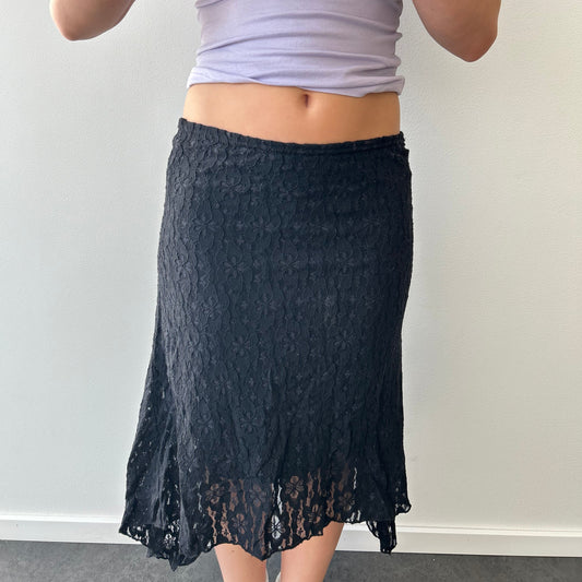 Asymmetrisk lace skjørt